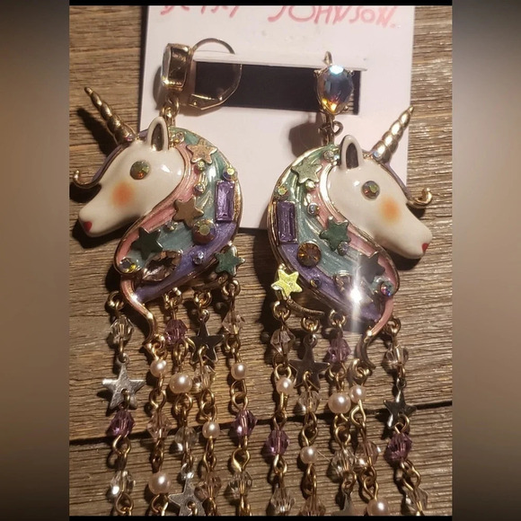 BETSEY JOHNSON Retired Long Dangling Unicorn Enamel AB Crystals Earrings NEW NWT - Picture 4 of 7